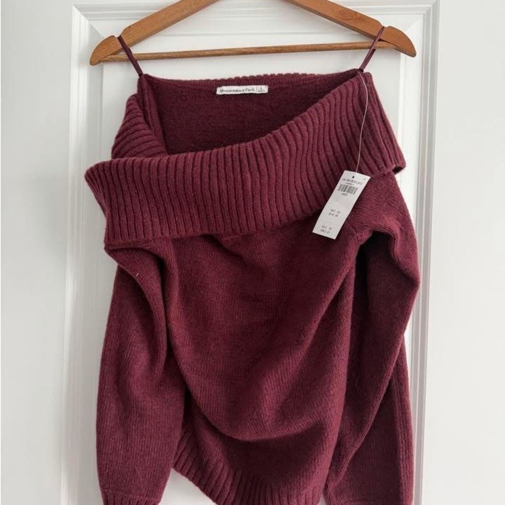 Abercrombie & Fitch Maroon Off-Shoulder Sweater